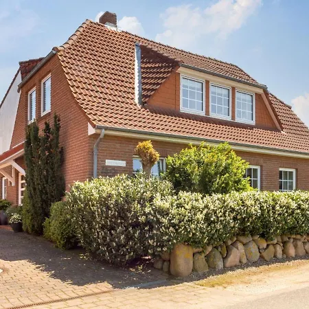 Scenic In Oldenburg Near Sea And Forest Max 3 Adults